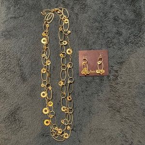 Premier Designs matching necklace and earrings set.